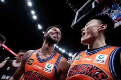 爱游戏加时末段体能课后，武汉三镇豪取连胜备战NBA季后赛，悬念犹存，身体对抗强度拉满的简单介绍