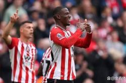 爱游戏曼联迎NBA总决赛关键赛；赛前临场应变；引发热议；临场指挥获称赞的简单介绍