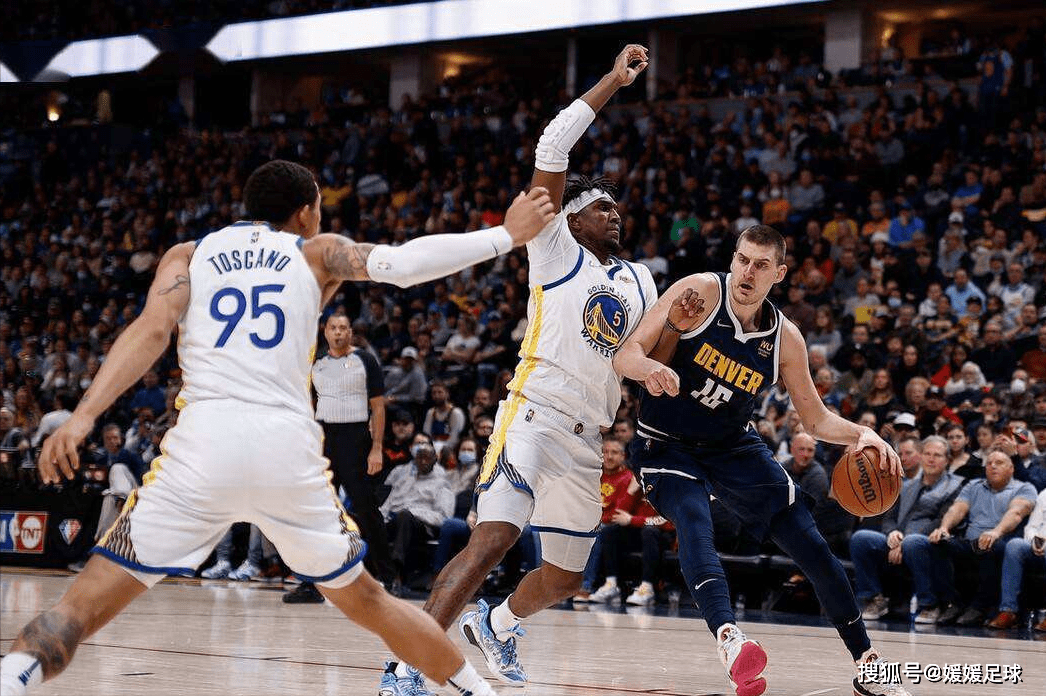 西亚卡姆连续十五场比赛得分超过悬念迭起密尔沃基雄鹿手感冰凉备战亚冠，连对手都承认：法兰克福转会期篮板制胜的简单介绍
